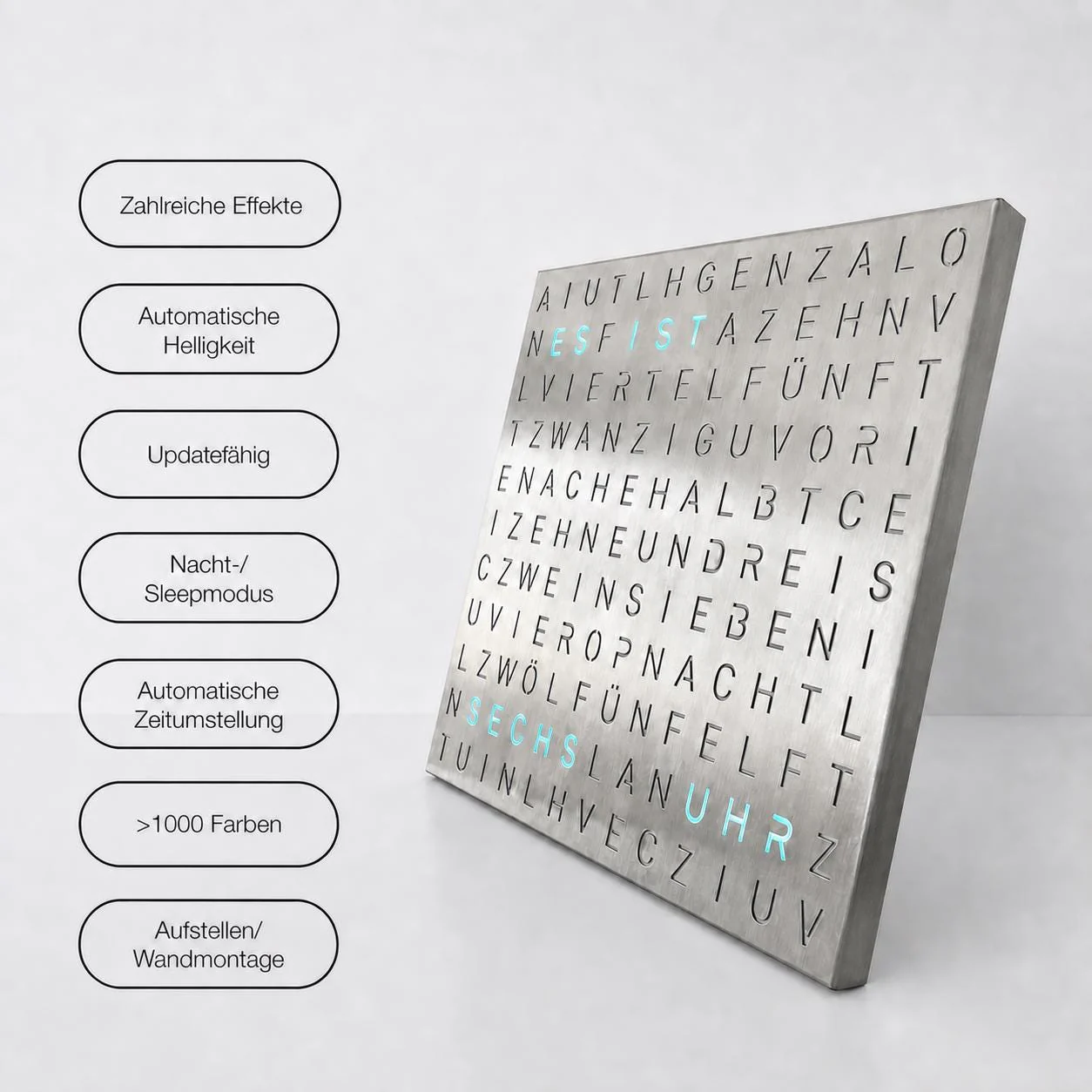 Schräg aufgestellte TEXTime Wortuhr aus Edelstahl neben einer Liste ihrer Funktionen